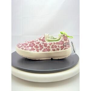 OOFOS OOmg eeZee Womens Size 6 Rose Pink Leopard Recovery Slip On Comfort Shoes